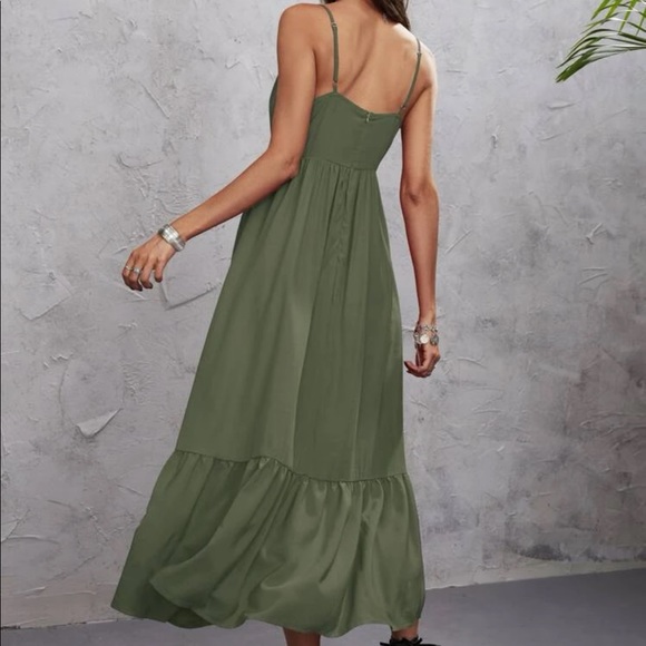Green cami maxi dress - Picture 3 of 6